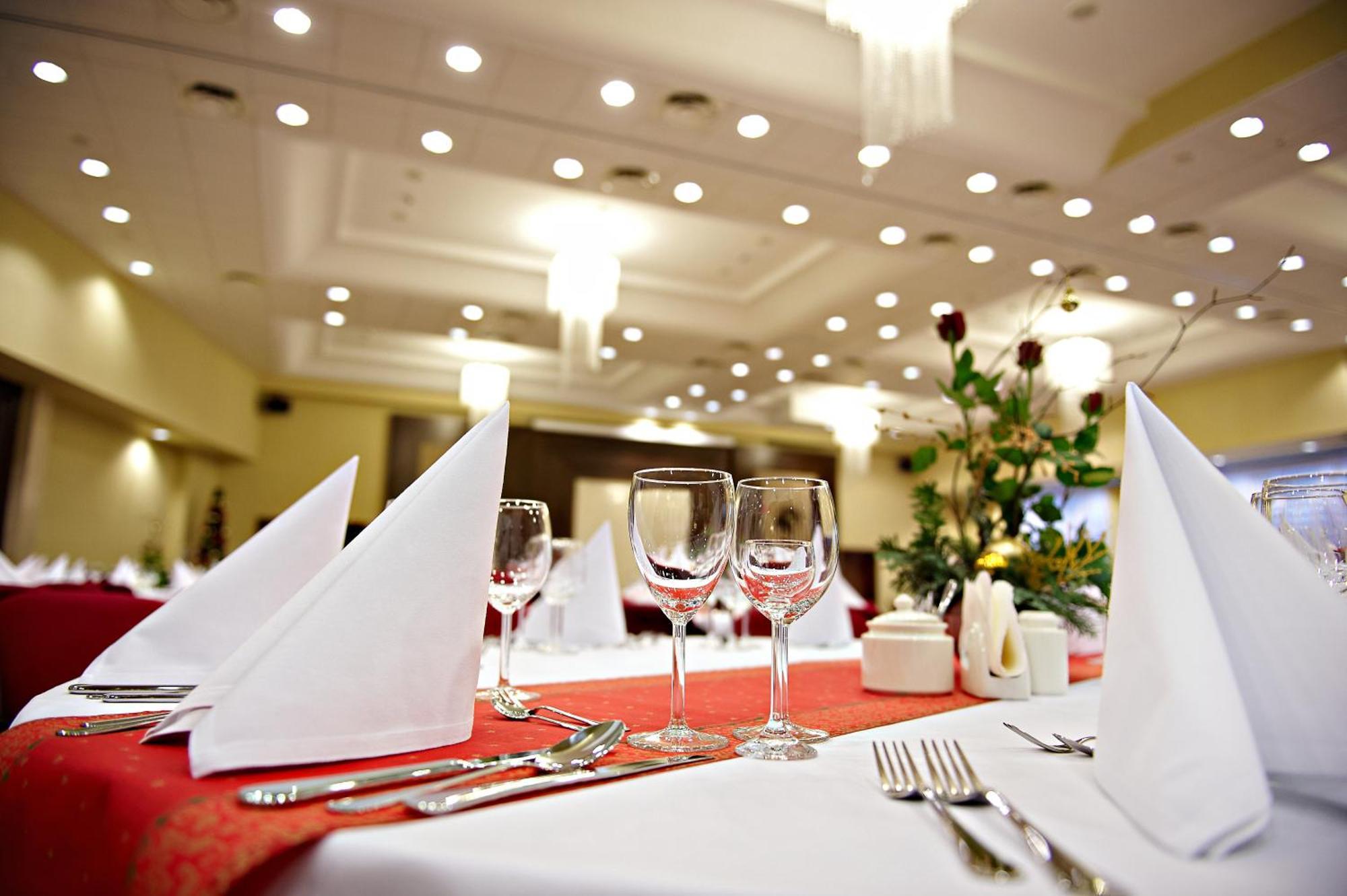 Hotel Prezydencki 4-Star Rzeszów Extérieur photo