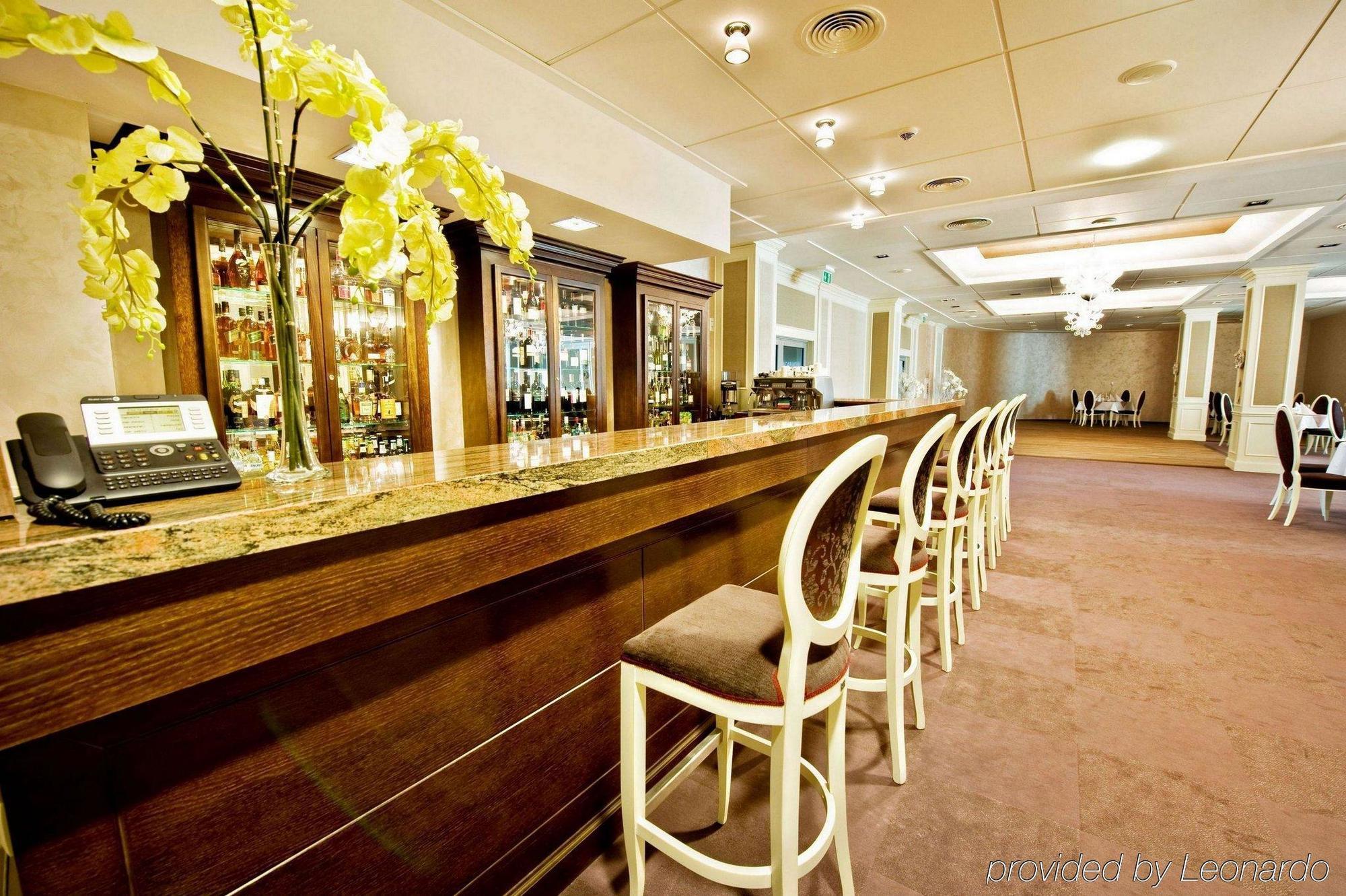 Hotel Prezydencki 4-Star Rzeszów Restaurant photo